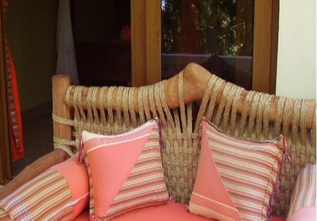 Hill Park Hotel - Tiwi Beach Стая снимка